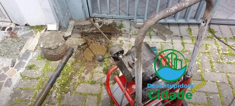 Passos para lidar com vazamento no banheiro do apartamento de cima Passos para lidar com vazamento no banheiro do apartamento de cima
